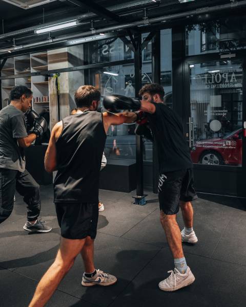 Organiser un Team Building pour une équipe de 10 personnes à Paris 9 Grands Boulevards