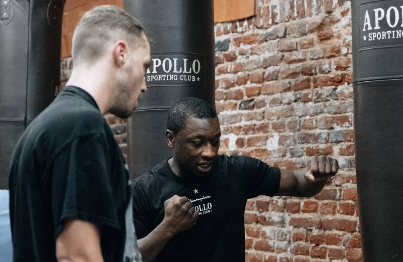 Team Building entre collègues pour événement privé à Lille : sport, cohésion et bien‑être au cœur du Vieux‑Lille