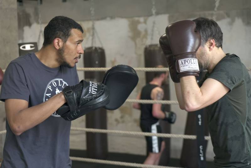Organiser un team building à Lyon Part Dieu dans une salle de boxe en petit groupe